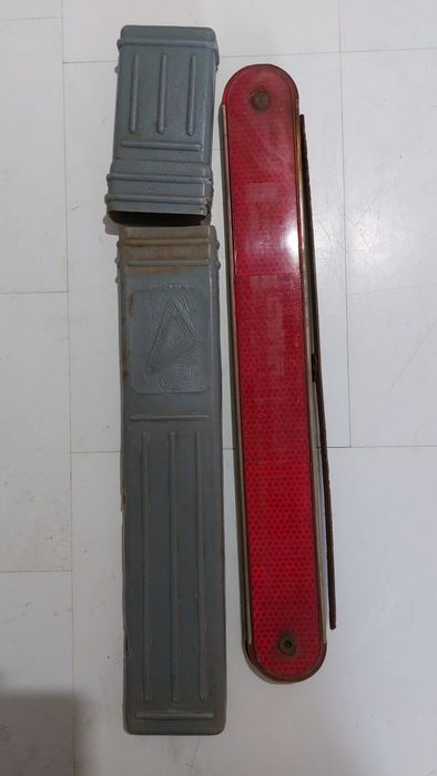 triunghi reflectorizant dacia 1300