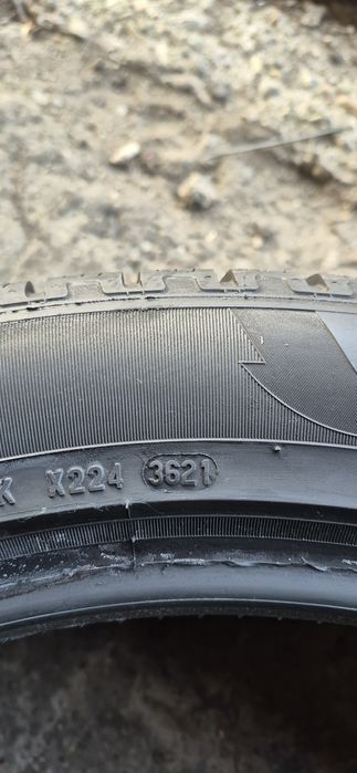 4 anvelope iarna Pirelli 295/40/21.Pretul este pe bucata.