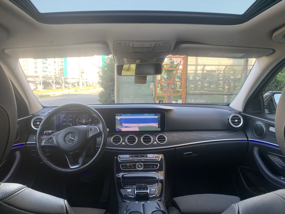 Mercedes E class 350d 2017 258cp / Multibeam / Distronic / Widescreen