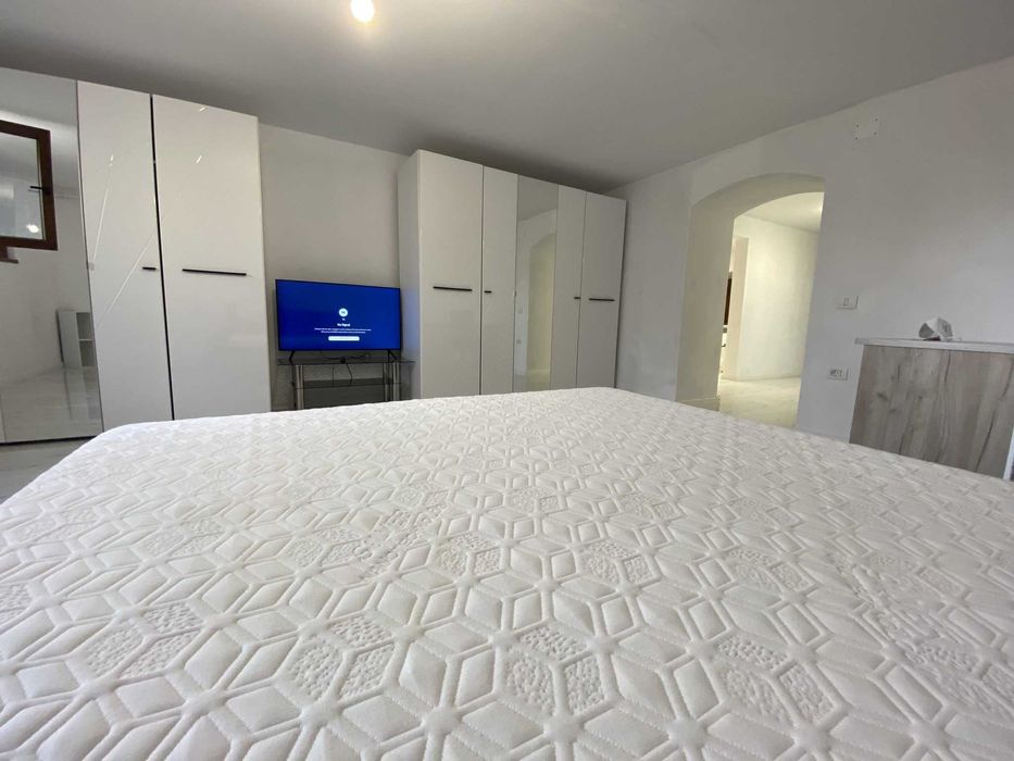 Proprietar inchiriez apartament - Piata Pleveni (langa facultati)