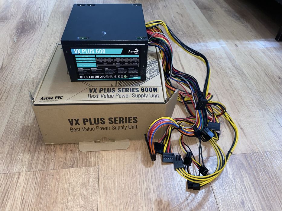 Aerocool VX Plus 600W Sursă PC