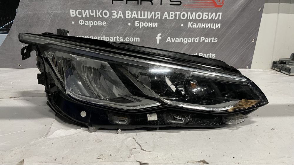 Ляв и десен фар VW Golf 8 2020-