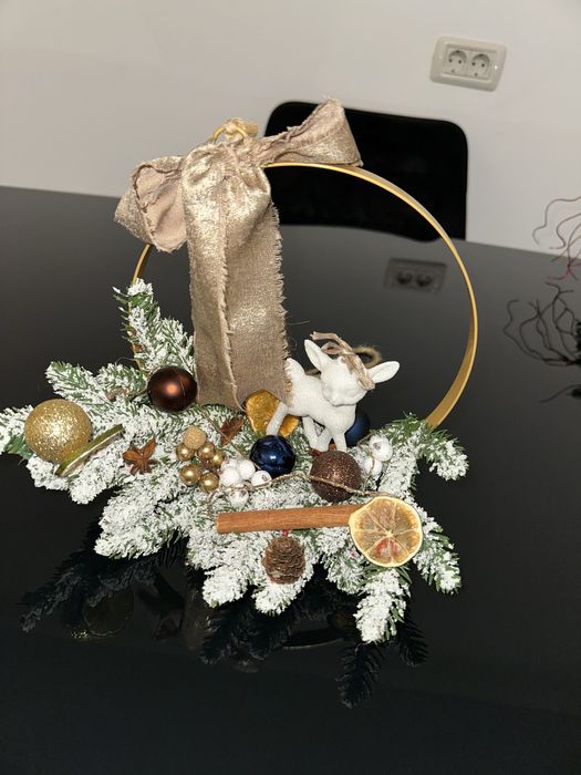 Decoratiune pentru usa