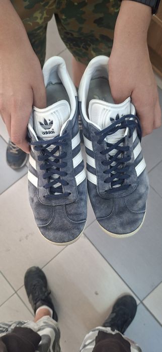 Adidas gazzel 42size