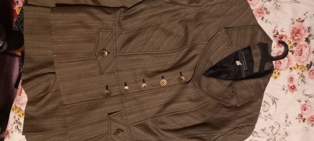 Дамски костюм 50-ти номер