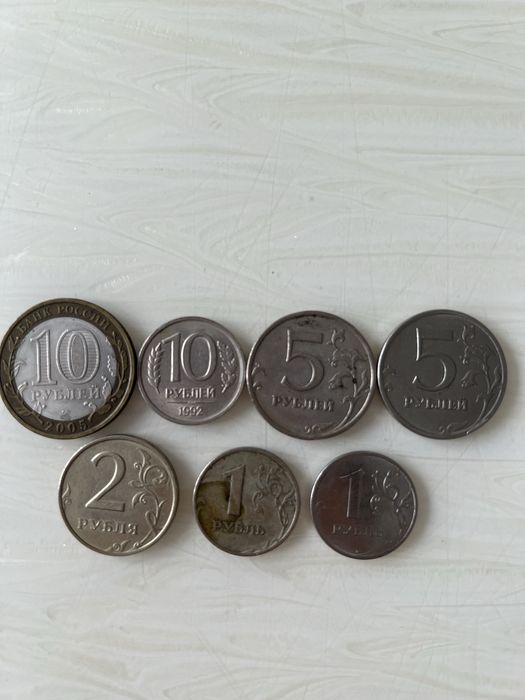 Продаю монеты разные