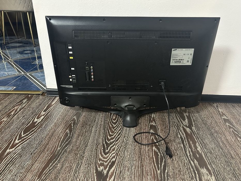 цял гейминг комплект – Samsung TV + PS4 + Logitech G29 + игри