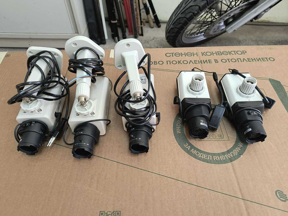 Камери за видеонаблюдение марка SANYO– 3 броя