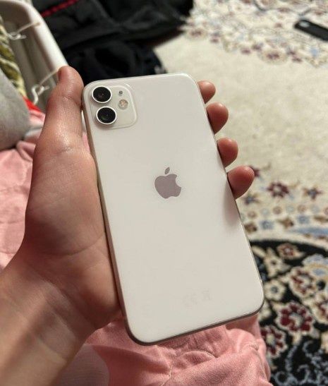 Продам Айфон 11 64gb 76%
