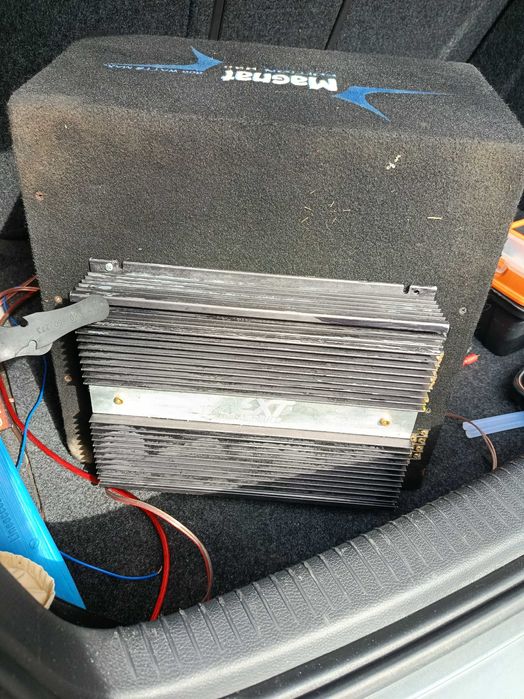 Бас каса 12 инча със стъпало и кабели