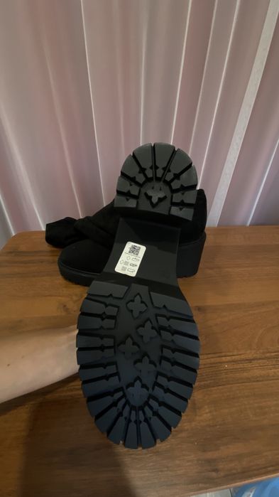 Продам ботфорды бренда ASOS design