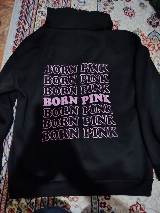 толстовки продам женские