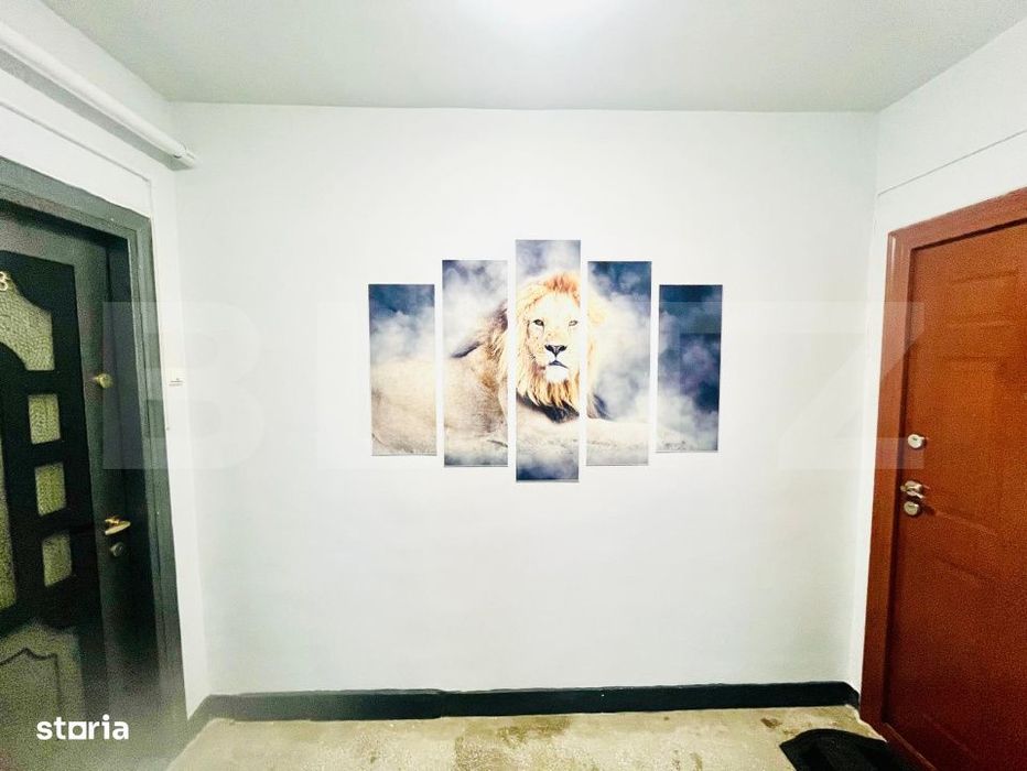 Apartament 2 camere, semidecomandat, mobilat, cu loc de parcare zona -