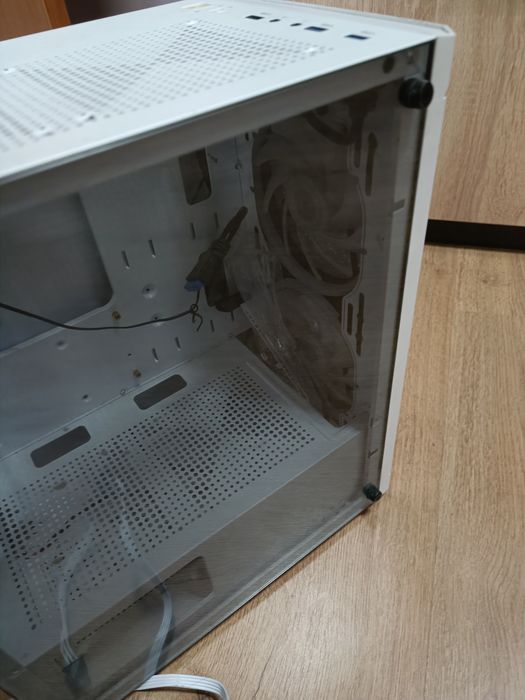 Геймърска кутия Deepcool ch160