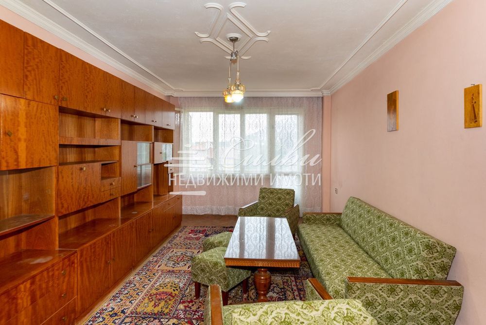 Продава се Четиристаен апартамент в Шумен, Математическа гимназия - 102 кв.м за 1471 €/кв.м - Снимка #2