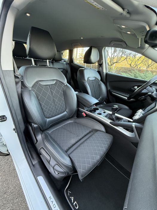 Renault kadjar/ 1.7 Dci - 150 cp/ Bord digital /Navi / 2021/ 93000 km