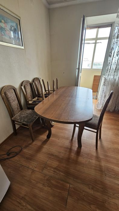 Продам стол куханный со стульями