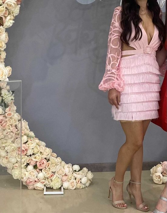 Розова къса рокля