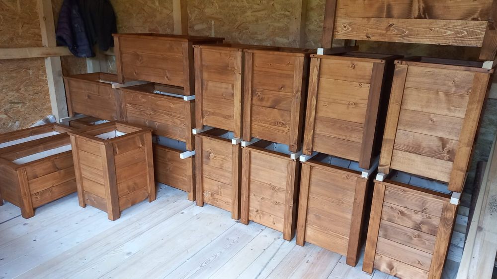 Ghivece/Jardiniere din lemn