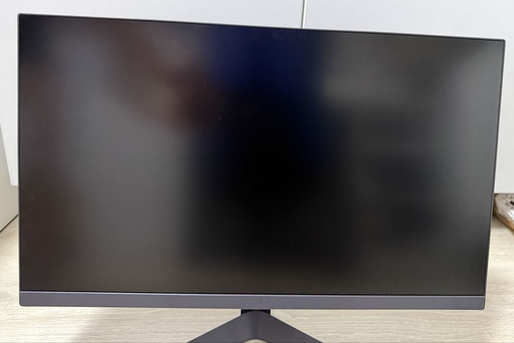 Monitor Gaming LG UltraGear 24GS50F-B – 24”, Full HD, 180Hz