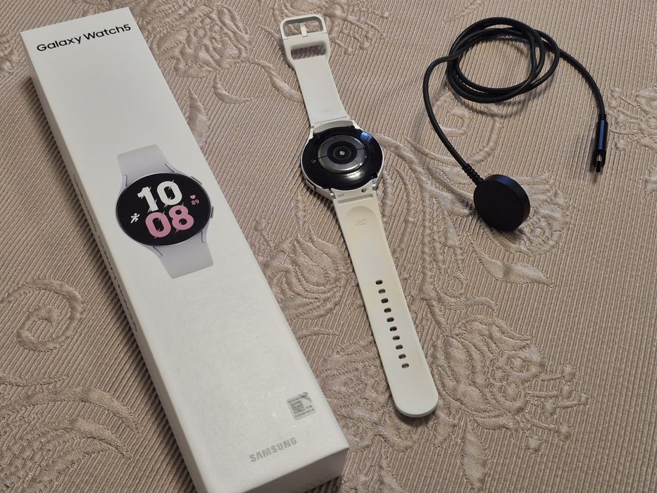 Smartwatch Samsung Watch 5 white