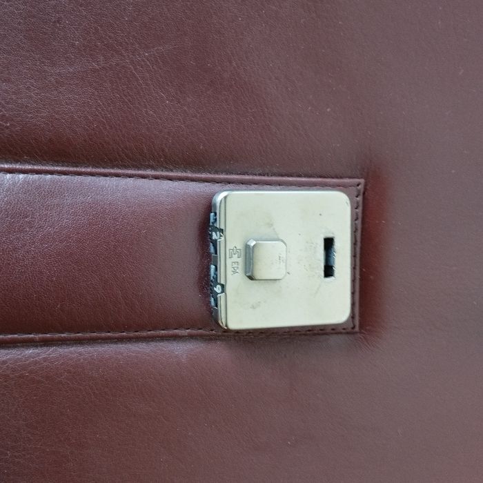 Мъжка чанта за документи