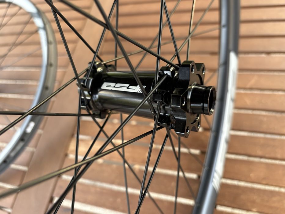 FSA i29 Carbon нов Wheelset MTB