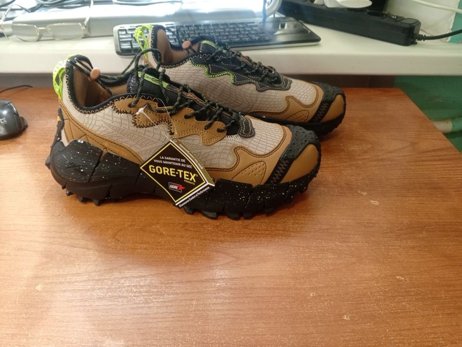 Продам кроссовки Reebok kinetica
