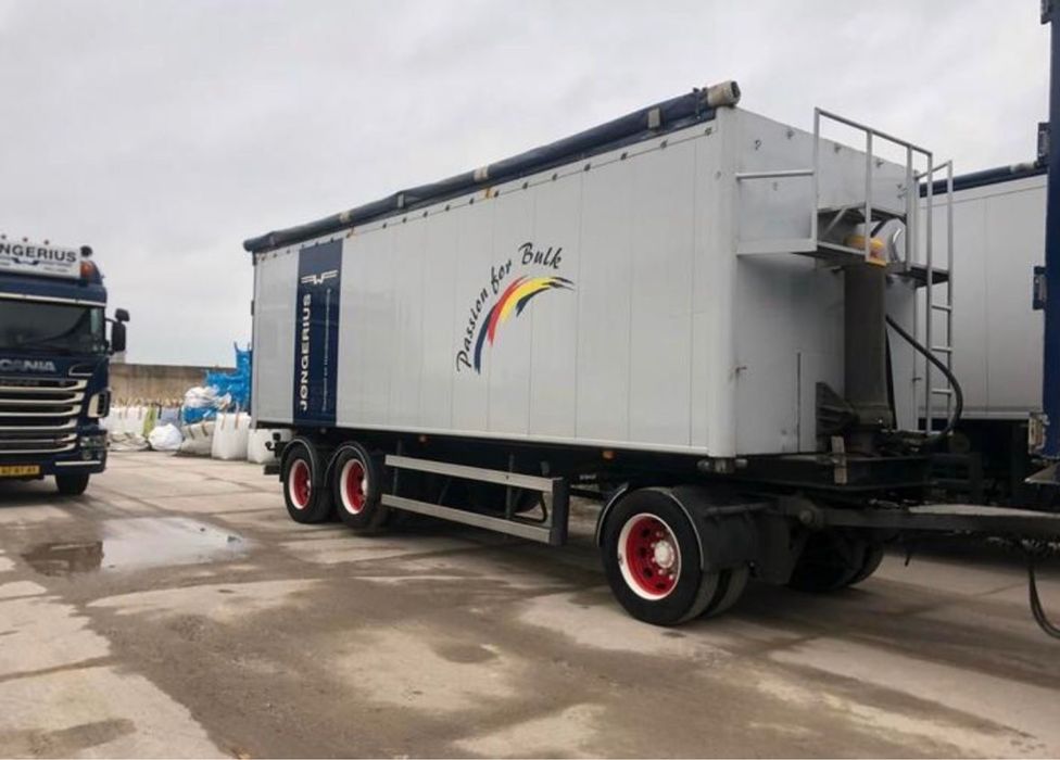 Remorca agricola cereale - bena basculabila