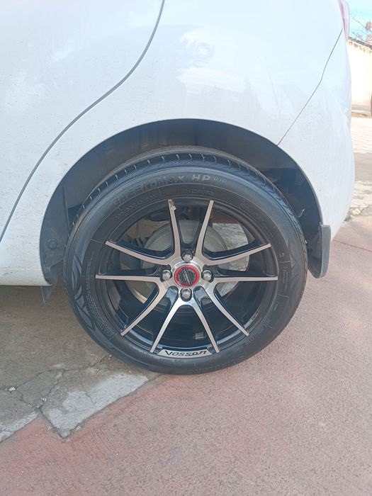 Vossen Diska Balon XXR Stil 195 55 R15 Holati Ideal