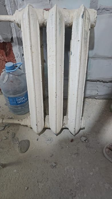 Продаю чугунные радиатор