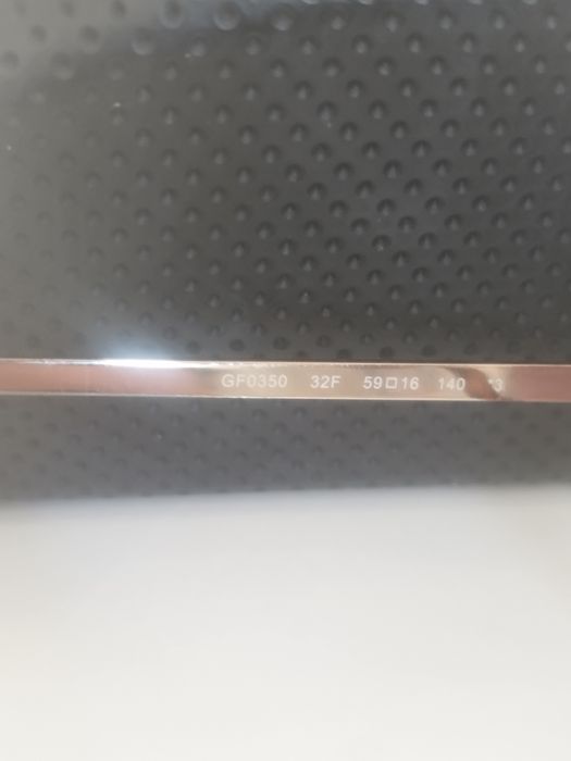 Слънчеви очила Guess