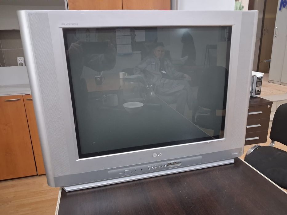 Срочно продаю телевизор