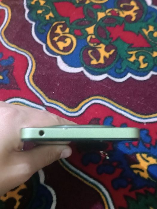 Redmi 14 C 1 yil ishlatilgan 128/4 karobka dakument bor   telegram:al1