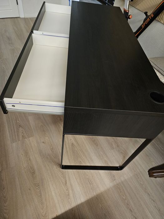 Стол IKEA, под компьютер