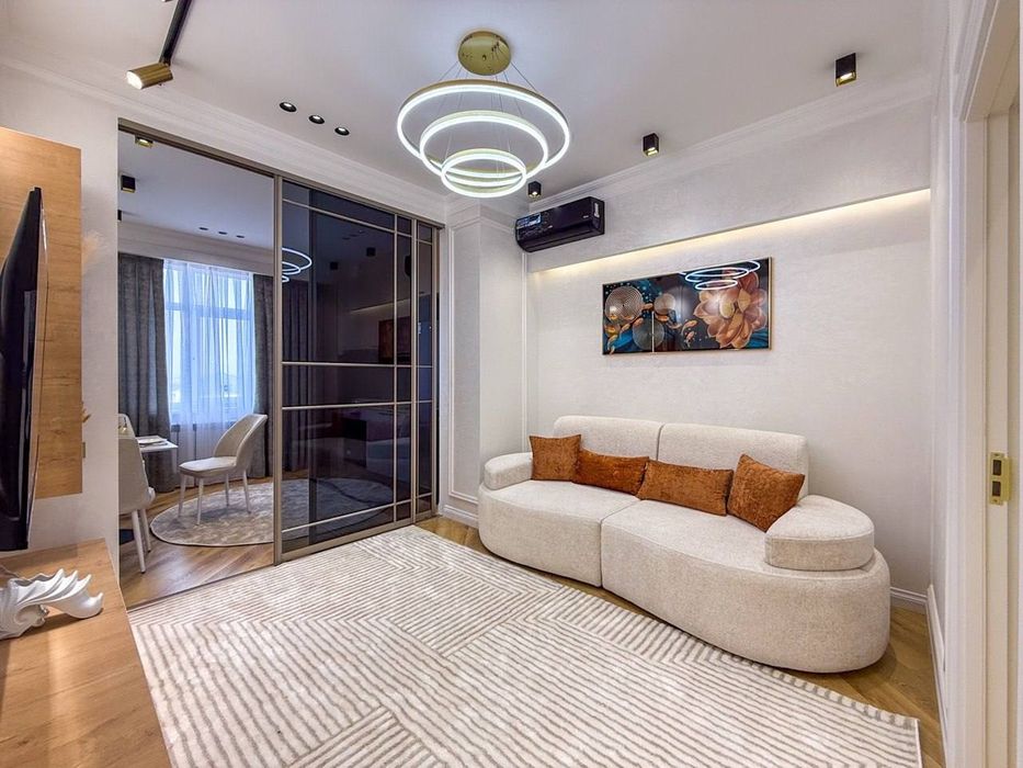 Продам 3 ком квартиру на циалковского жк Nikitina residence