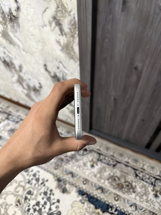 Iphone 17 pro max silver