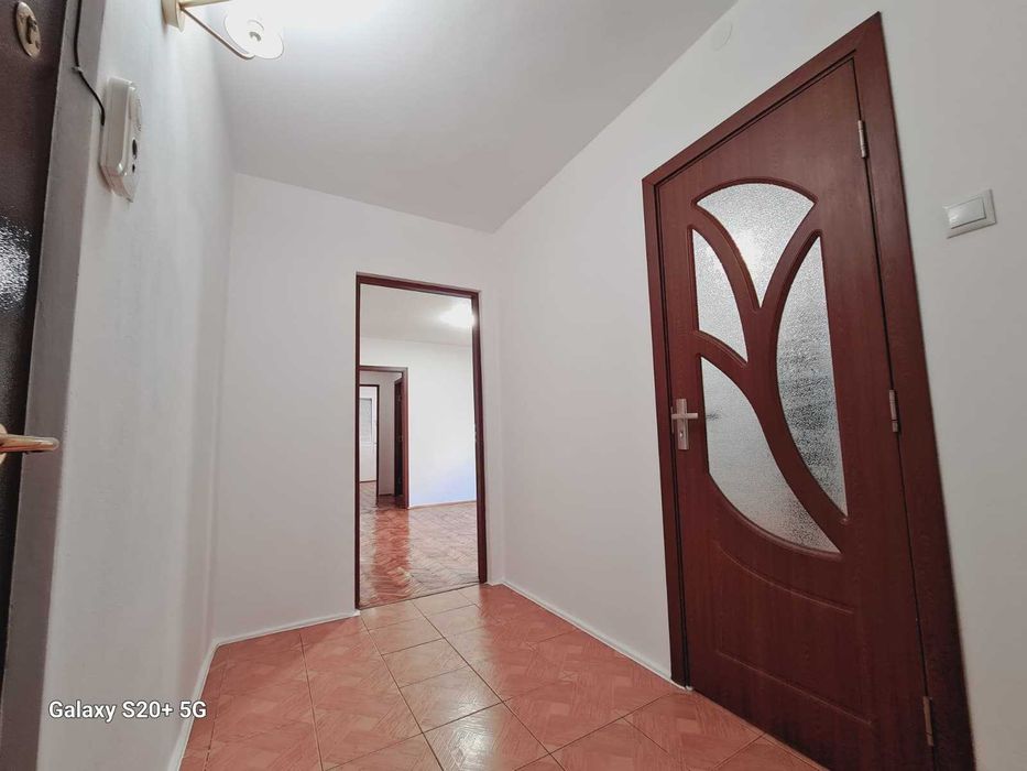 Apartament 2 camere, semidecomandat, Brazda lui Novac