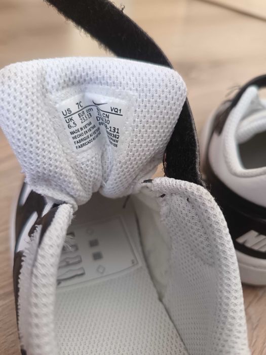 Маратонки Nike COURT