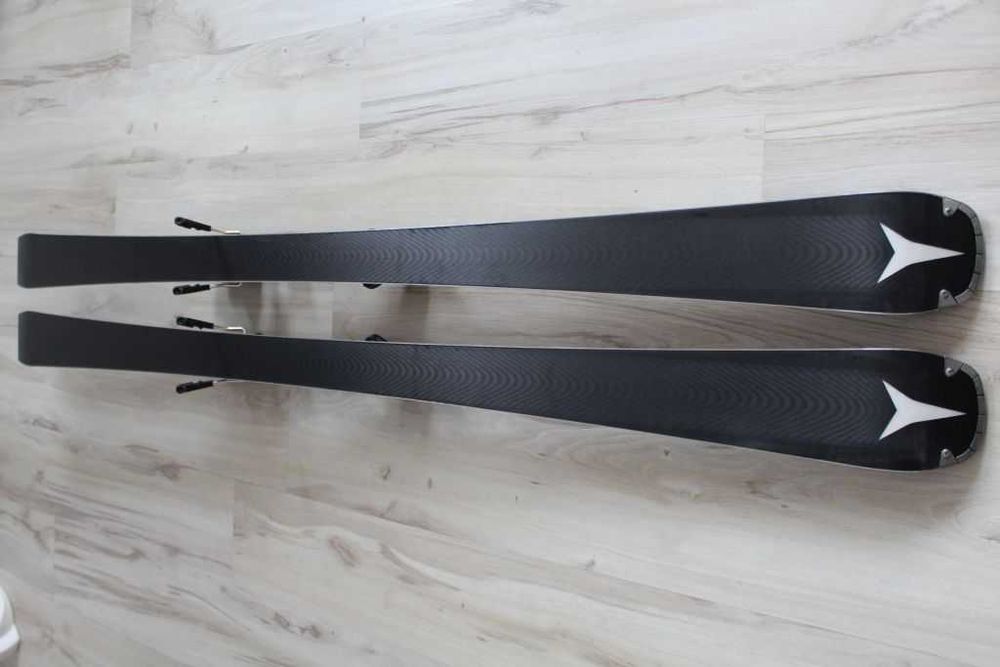 ATOMIC Redster Q7 Revoshock  152cm  2024