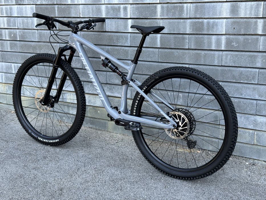 Карбонов планински велосипед SPECIALIZED EVO 2023(М размер)