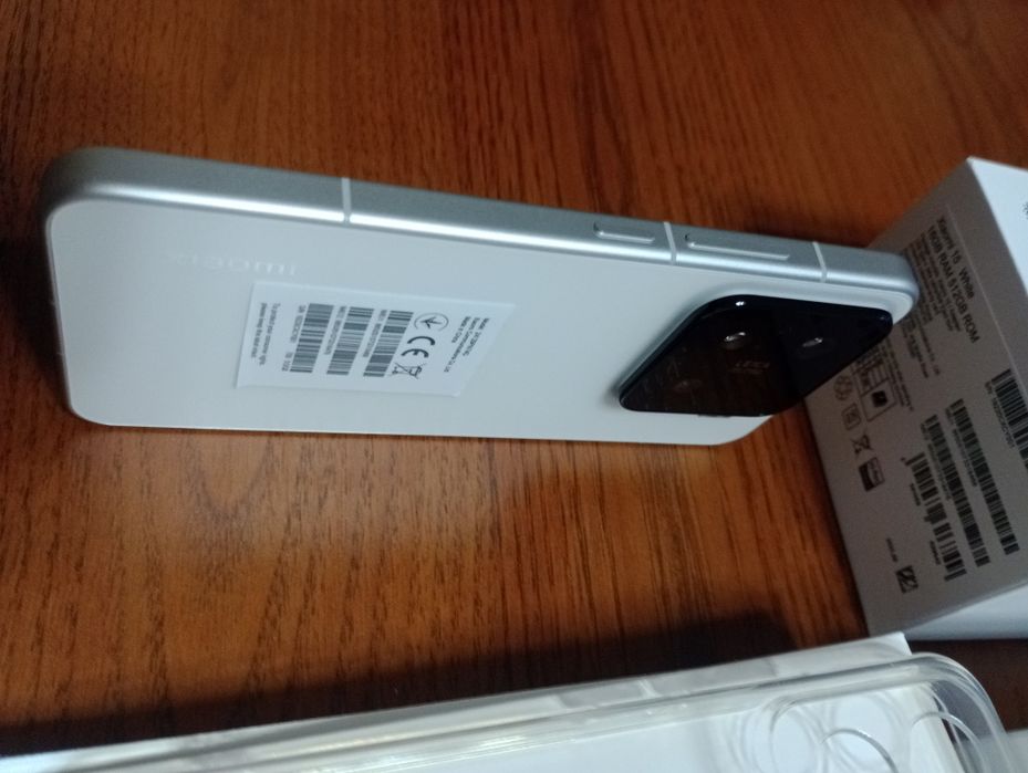 Xiaomi 15 смартфон