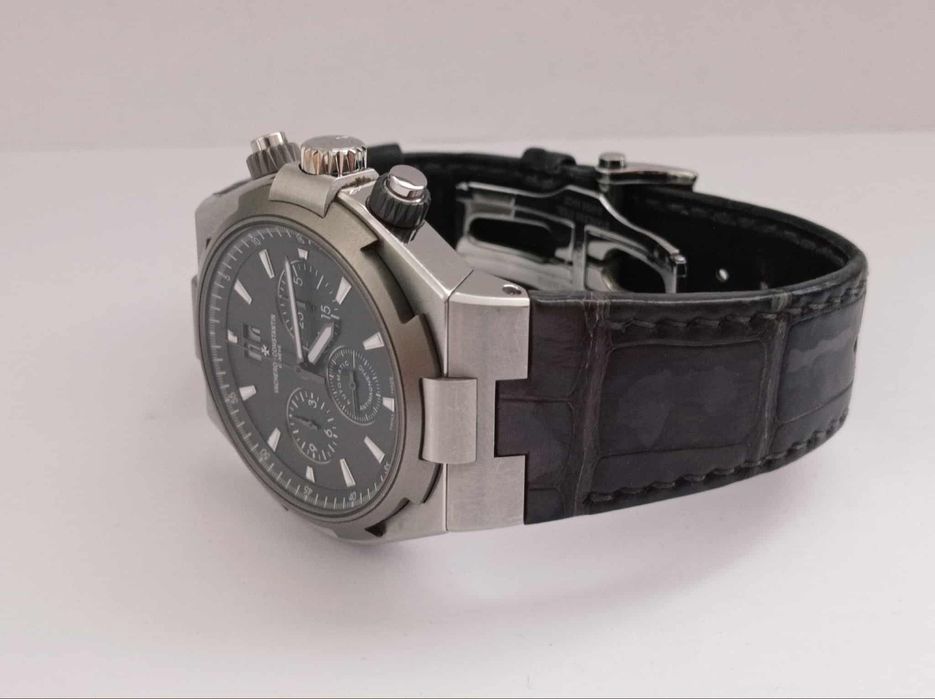 Vacheron Constantin Overseas Chronograph 42mm