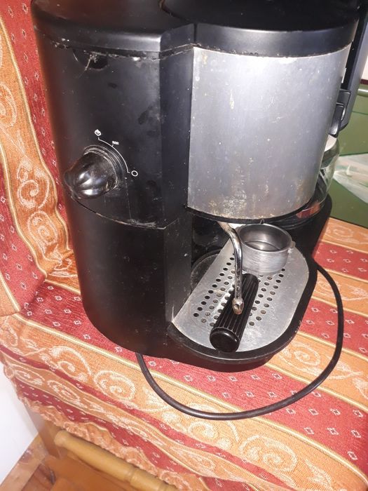 Продавам кафе машина крупс