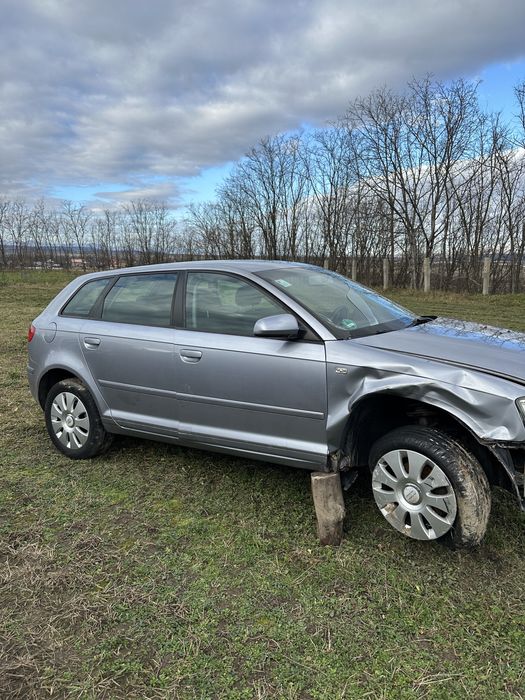 Dezmembrez Audi A3 1.6 FSI
