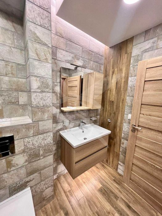 Дава се под наем двустаен апартамент с гараж в Кючук Париж! 11852511