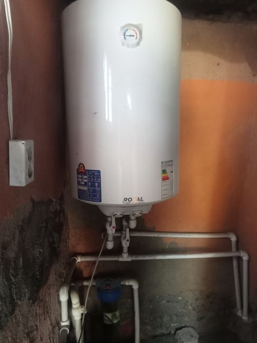 Uy sotiladi  barcha sharoyitlar mavjud