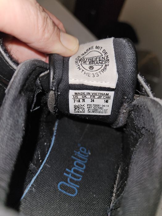 Продам кроссовки адидас для малыша