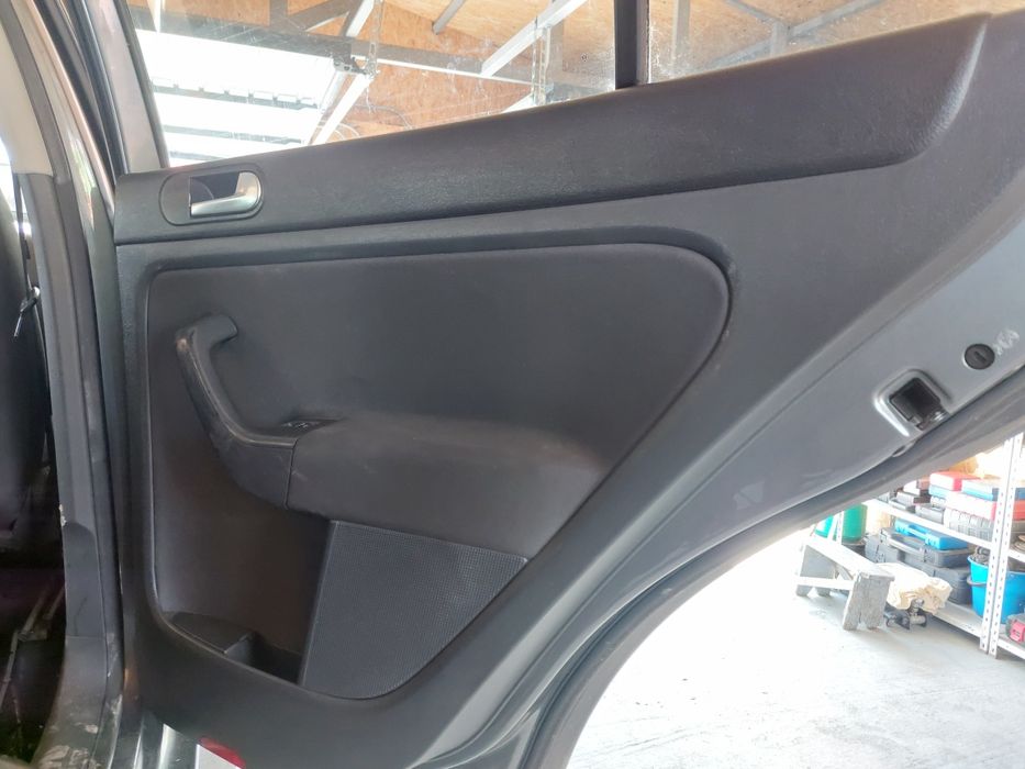 Set fete usi interioare Volkswagen Golf 5 Plus