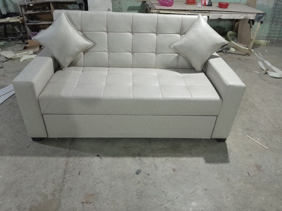 Ugolok va Divanlarimiz